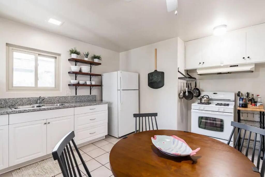 Casa Italia -2Br- Free Driveway Parking For 2 Cars Apartment San Diego Exterior foto